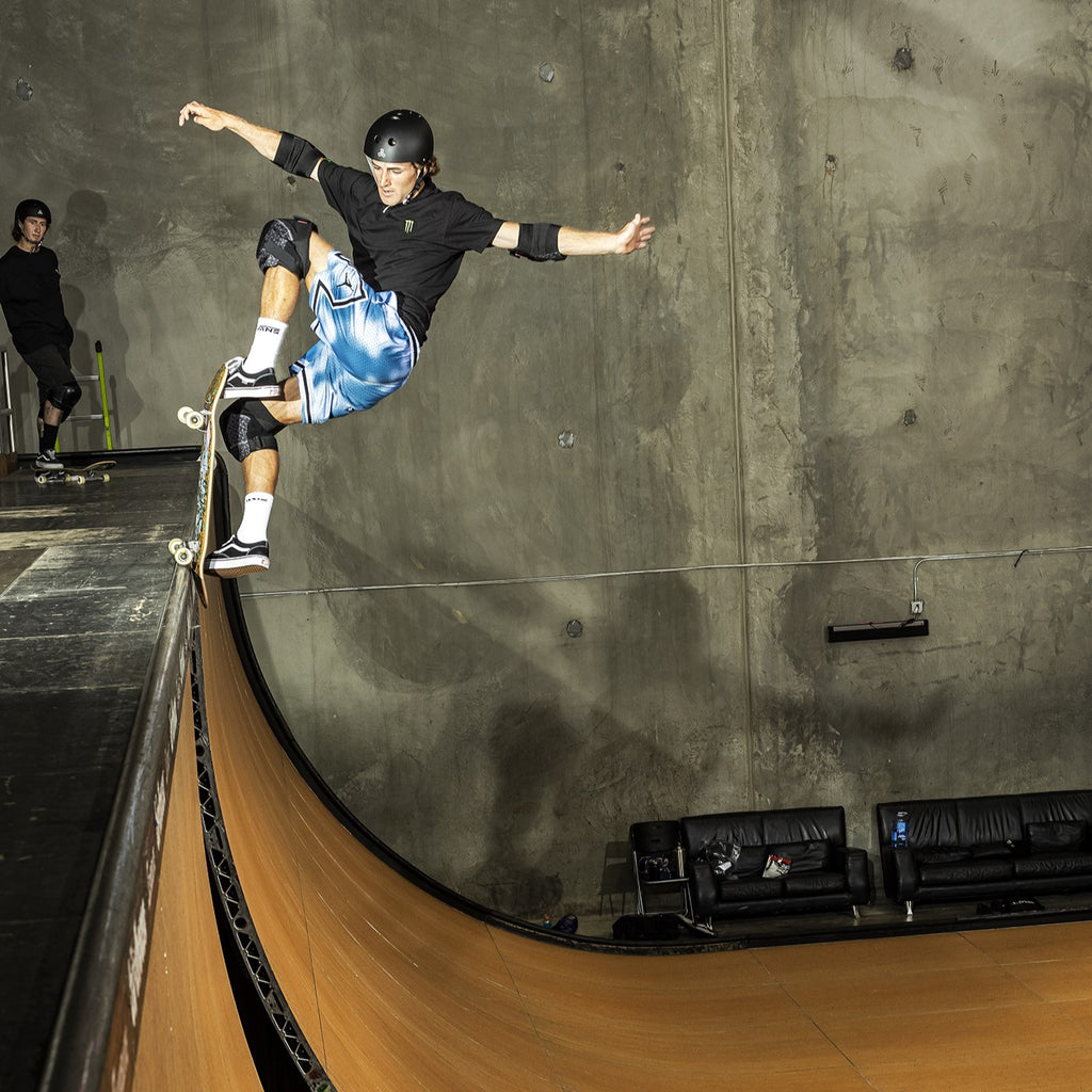 187 Killer Pads Junior Six Pack Black Skateboard Street Skatepark  Protective Set Up Complete